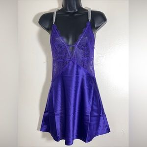 VICTORIA'S SECRET Lace Plunge Rhinestone Strap Satin Slip Sz XS Deep Purple New